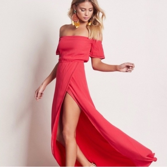 Lovers + Friends Red Off-The-Shoulder Maxi Dress Size XL Slit Elegant Glamorous - Picture 1 of 14
